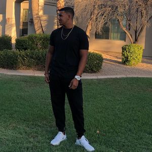 Meet your Posher, Sam